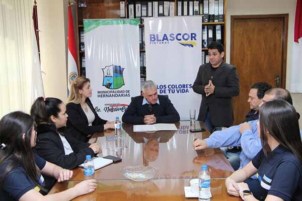 Comuna hernandariense firma convenio con industria de pintura Blascor para cursos de formación técnica | DIARIO PRIMERA PLANA