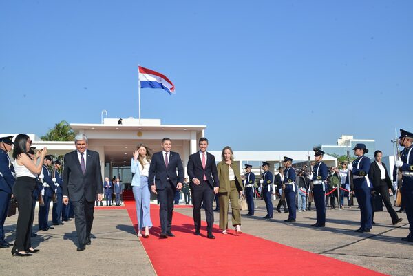 Santiago Pe帽a viaj贸 a Nueva York para asistir a la Asamblea General de la ONU - Revista PLUS
