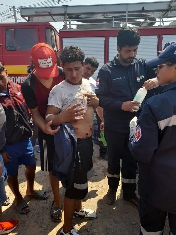 Remanso: incidentes entre Policía y manifestantes durante cierre de tránsito - Nacionales - ABC Color