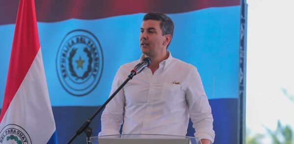 Santiago Pe帽a cumple primer mes en el poder con nuevo estilo en lo interno y desencuentros externos - Revista PLUS