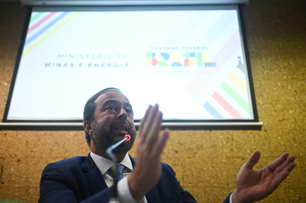 Brasil quiere ser "suelo fértil" para las inversiones en energía, dice ministro - MarketData