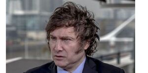 La dolarizaci贸n de Javier Milei, 驴una p茅rdida de tiempo para Argentina? - Revista PLUS