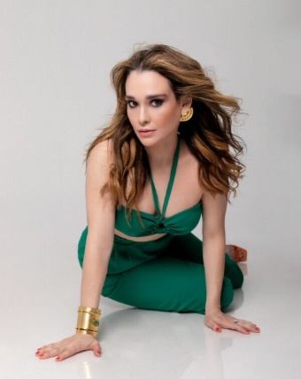 Lali González le puso en su lugar a un internauta que la trató de "Mucama guaranga"
