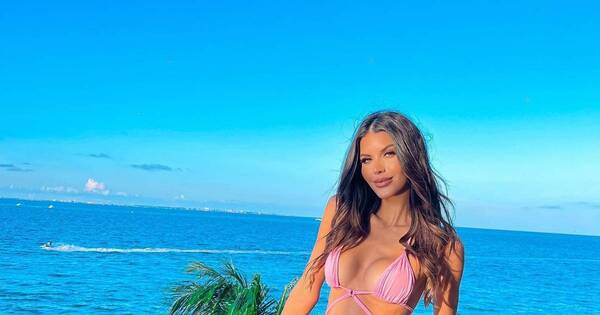 La Nación / Agatha León se “escapó” a la playa tras ser acusada de supuesto uso de PMMA