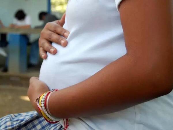 Hombre condenado a 19 años de cárcel por abusar y embarazar a su hijastra - Unicanal