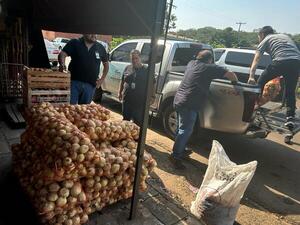 Verifican productos frutihortícola en zona del mercado municipal La Placita