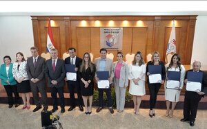 TSJE proclama a nuevas autoridades municipales de Cordillera, Central y Paraguarí