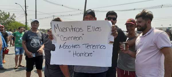 Comerciantes de Nanawa cerraron media calzada en puente Remanso y hubo incidentes - Megacadena