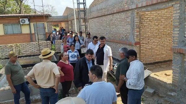 Yataity del Norte: pobladores se movilizan contra paralización de la obra del hospital básico - Nacionales - ABC Color