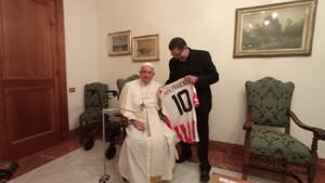 El papa Francisco bendice a la Selección Paraguaya