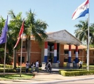 Anuncian movilización y paro en la UNA - Paraguay.com