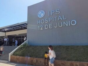 Clínica 12 de Junio atendió a 40 pacientes en el primer día de las consultas nocturnas · Radio Monumental 1080 AM