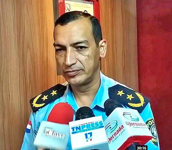 Comandante de Policía castiga al Alto Paraná y mantiene en su cargo a incapaz director - La Clave