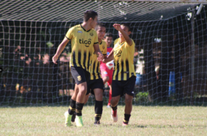 Versus / El problema de Guaraní con la regla del Sub 18