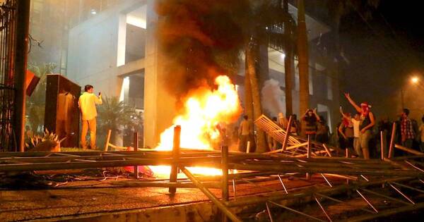 La Nación / Abogada que defendió al hijo de Alegre y otros en diversas causas emplaza al PLRA pago de haberes