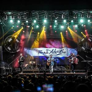 ¡"Tierra Adentro" celebra nominación a los Latin Grammys! - Unicanal