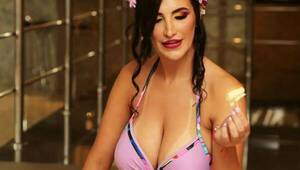 Luana Chamorro reaparece todo mamacita