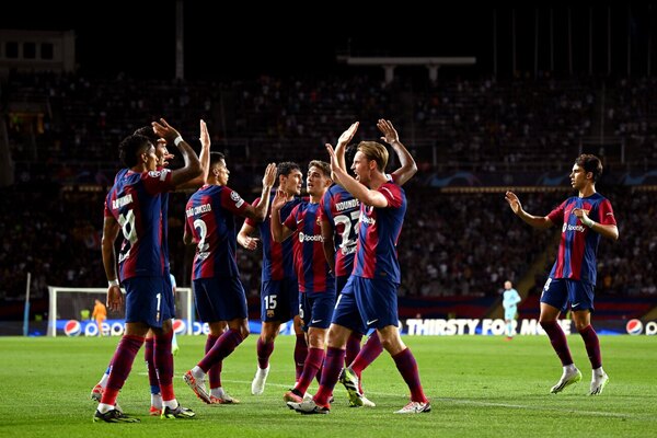 Versus / Barcelona destroza al Antwerp en el inicio de su camino en la Champions League