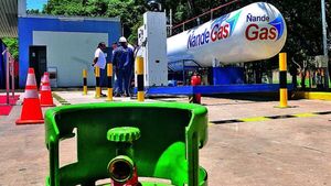 Argentina retiene al menos 12 camiones paraguayos con gas licuado de petróleo