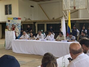 Gobierno y disidencia de las FARC acuerdan alto el fuego - ADN Digital