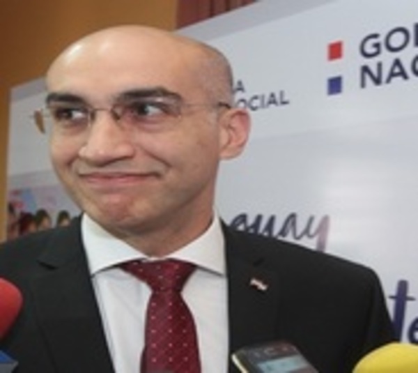 Mazzoleni habla sobre Covax y la fallida adquisición de vacunas - Paraguay.com