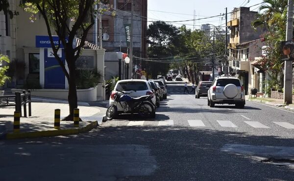 Parxin: Comenzaron a delimitar espacios para estacionamiento tarifado en Sajonia - Nacionales - ABC Color