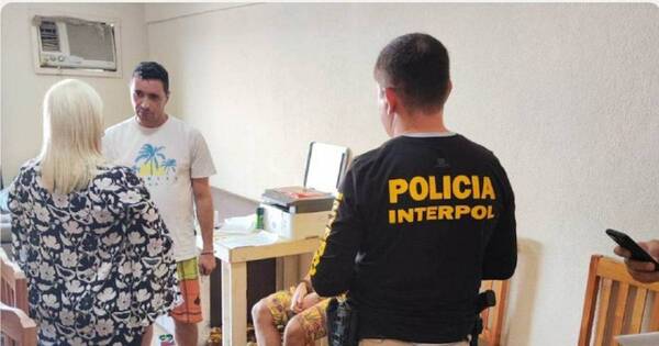 La Nación / Imputan a estudiantes que falsificaron certificados