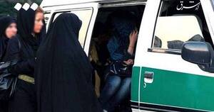 La Nación / Irán endurece sanciones: cinco años de cárcel por no usar velo