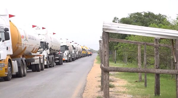 En Argentina, 20 camiones con cargamento de gas están retenidos - Unicanal