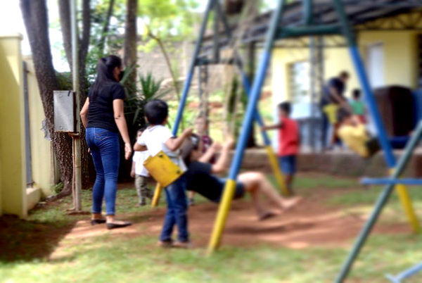 Proyectan espacios de protección de niños en los asentamientos urbanos - La Clave