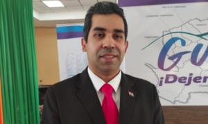 Universidades de Villarrica exponen sus ofertas académicas en la Expo Educativa.