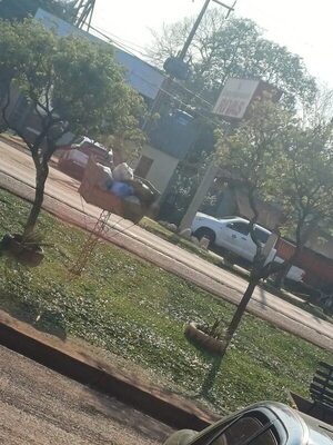 Allanan propiedad de familia de senador cartista Hernán Rivas por cargamento de cocaína que cayó en Bélgica - Policiales - ABC Color