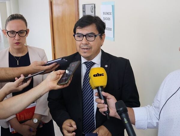 Fiscal pide a albañil que se presente para aclarar caso de obras fantasmas · Radio Monumental 1080 AM