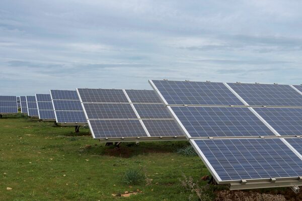 China dona a Cuba un parque fotovoltaico de 5 MW por más de 114 millones de dólares - MarketData