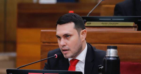 La Nación / Hernán Rivas aclara que su domicilio no fue allanado: “Es fácil instalar una noticia falsa”