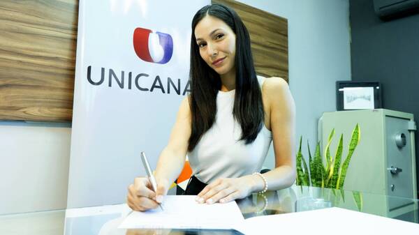 ¡Dora Ceria firmó su pase a "La mañana de Unicanal"!