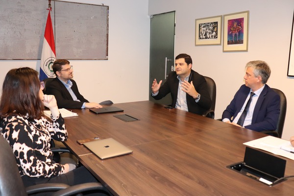 MITIC y el INE buscan mejorar registros administrativos para generar datos estadísticos de calidad