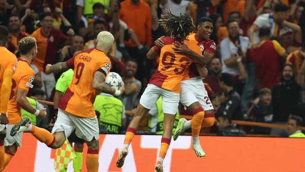 El Galatasaray salva un punto en dos minutos locos
