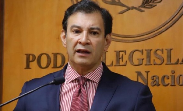 “Soy un heterosexual definido”, dice Ovelar y aclara que respeta otras opciones - Noticiero Paraguay