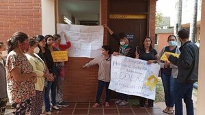 Madres de pacientes pediátricos piden que sus hijos no sean trasladados del Incan - Nacionales - ABC Color