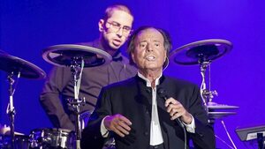 Julio Iglesias, truhán y señor de la historia de la música, cumple 80 años