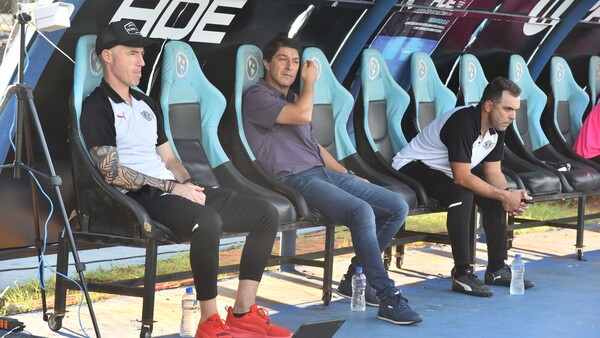 "Estoy dando un salto enorme en mi carrera": Garnero, confirmado como DT de Paraguay