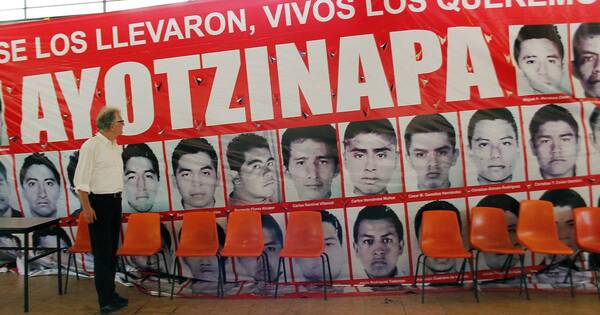 La Nación / México promete entregar toda la información sobre 43 jóvenes desaparecidos