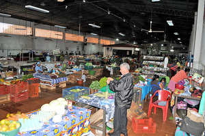 Hortigranjeros urgen reparación del tinglado donde hacen su feria - La Clave