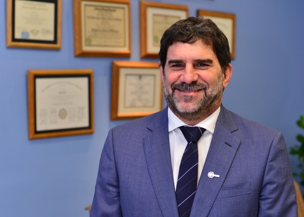 Titular del INCAN arremete contra su exdirector médico: “fue un error haber permitido que continúe” | 1000 Noticias
