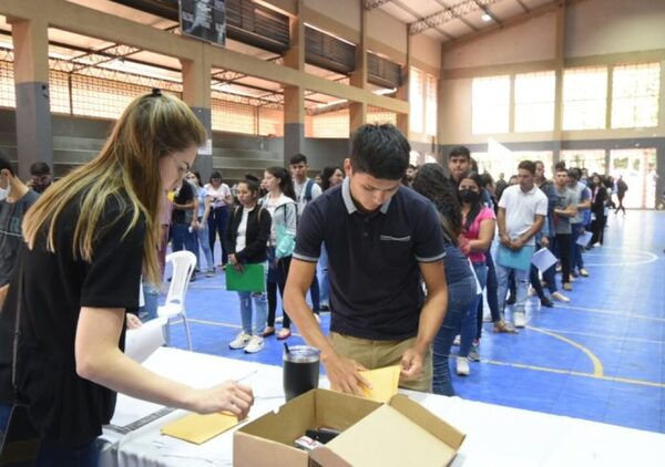 LA EBY BENEFICIA A CERCA DE 4.200 JÓVENES CON BECAS UNIVERSITARIAS