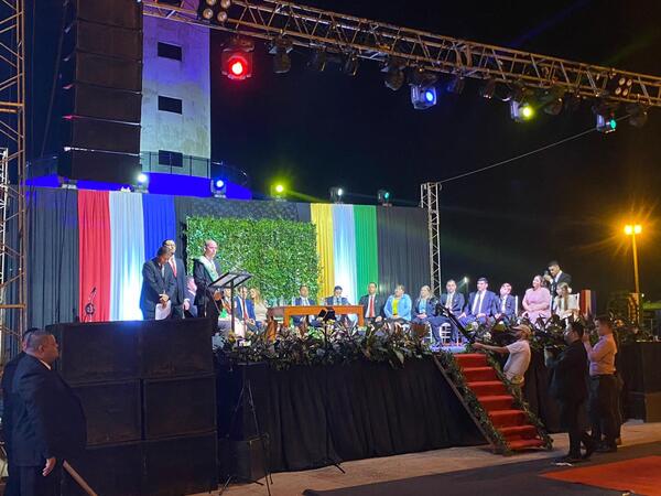 Jaime Hinterleitner asume como Intendente Municipal de Cambyretá