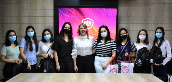 ESTUDIANTES DE DIFERENTES NACIONALIDADES PARTICIPAN DEL PROGRAMA DE INTERNACIONALIZACIÓN UNAE