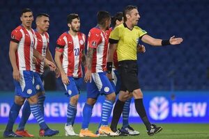 Árbitros para los próximos partidos de Paraguay: Ante Argentina y Bolivia   - Selección Paraguaya - ABC Color