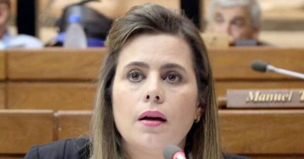 La Nación / Conflicto en hidrovía: senadora considera esencial unidad diplomática de países afectados